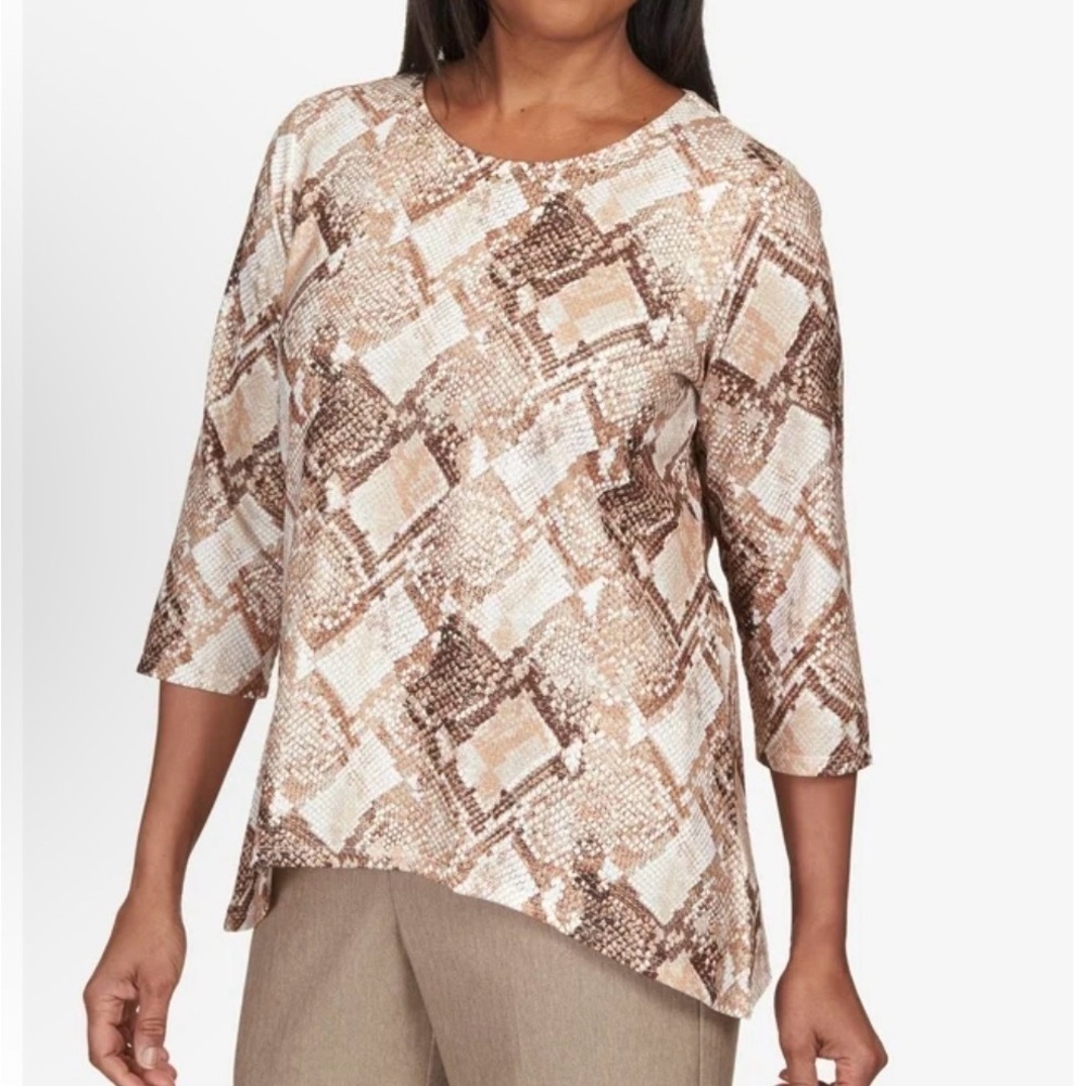 Alfred Dunner Women's Beige Snake Print Scoop Neck Blouse Size S